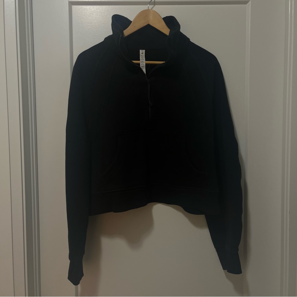 LULULEMON - 1/4 Zip Pocketed Sweater - Black - Women’s M/L